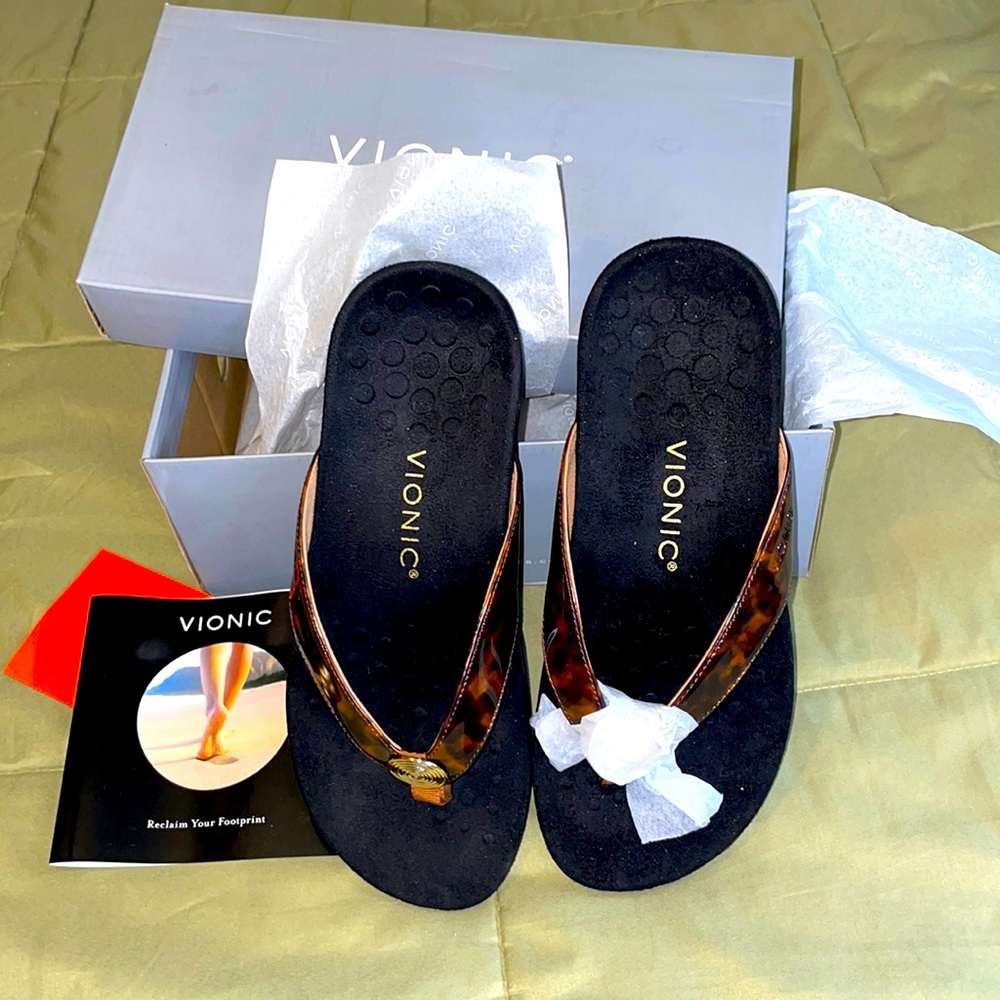 Vionic sandles